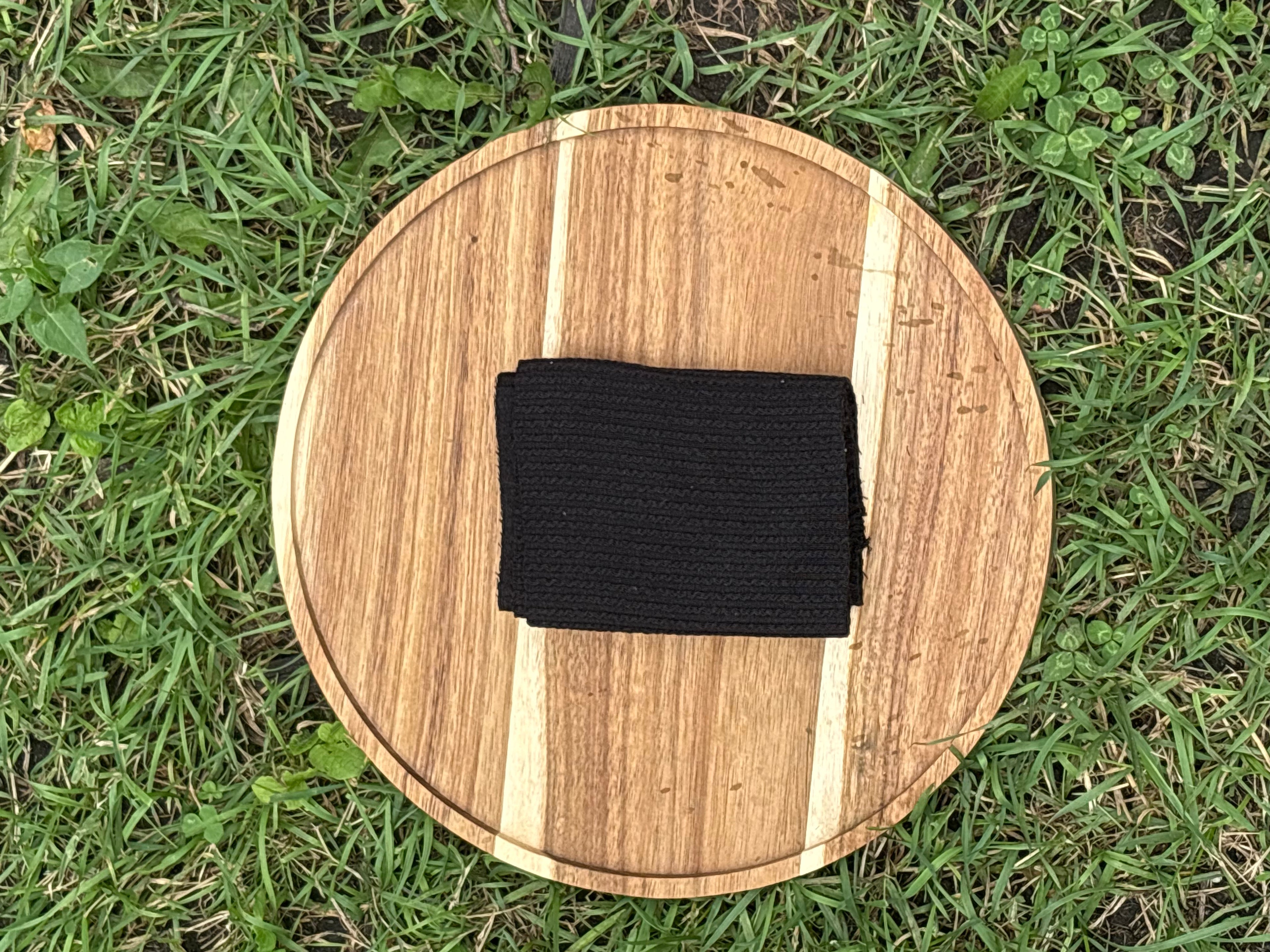 Black ribbed